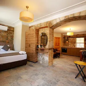 Castle Boutique Homestay Antalya